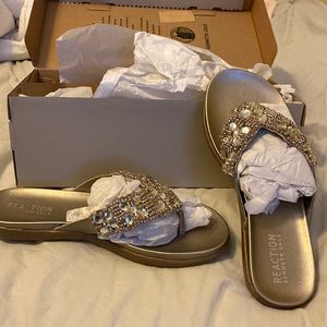 NEW-Kenneth Cole sandal